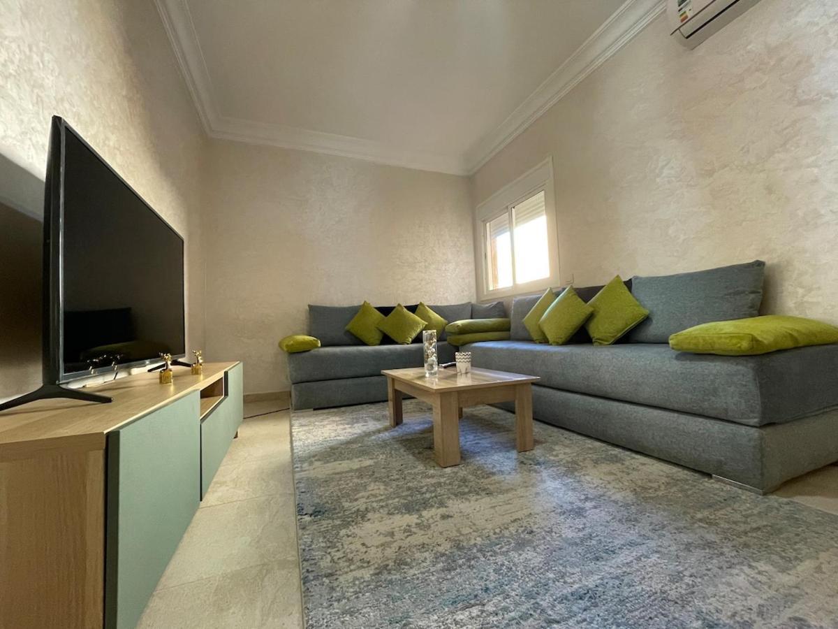 Stylish Near The Centre Apartment